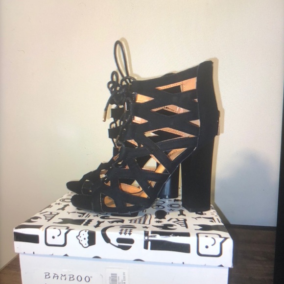 Open Booties - Picture 2 of 5